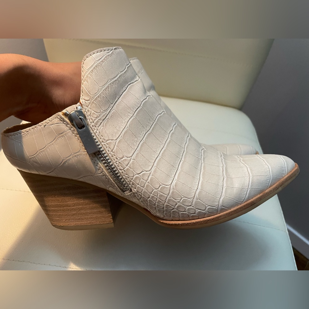 Dolce Vita Mules🍦